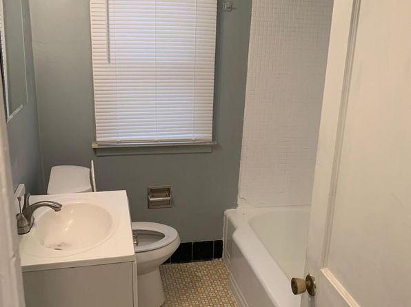 19529 Hamburg St, Detroit, MI 48205