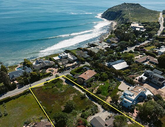 4th image of 29029 Cliffside Dr