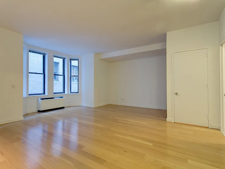 37 Wall St #11D — Photo 6
