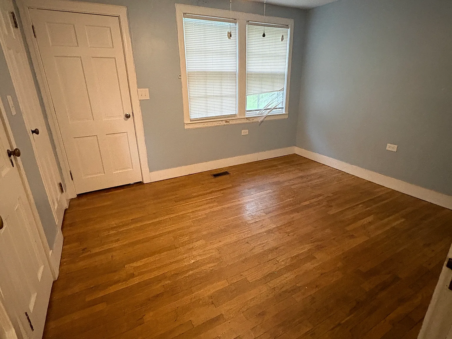 3 bed, 1900 sqft, $1,500 — Photo 4
