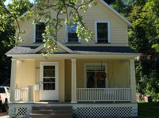 352 E Crescent St, Marquette, MI 49855