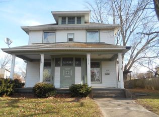 1211 Franklin St #A, Columbus, IN 47201