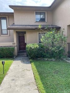 2204 NW 39th Ave UNIT B, Pompano Beach, FL, 33066