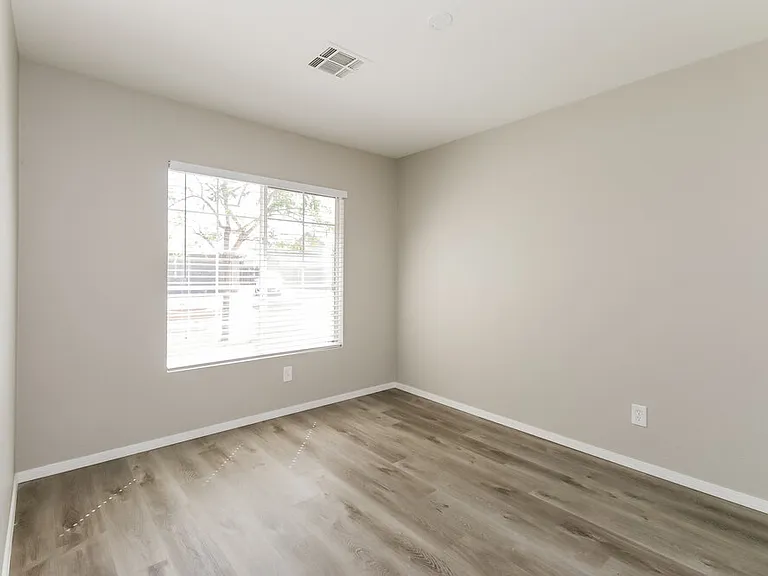 1194 S Anvil Pl — Photo 13