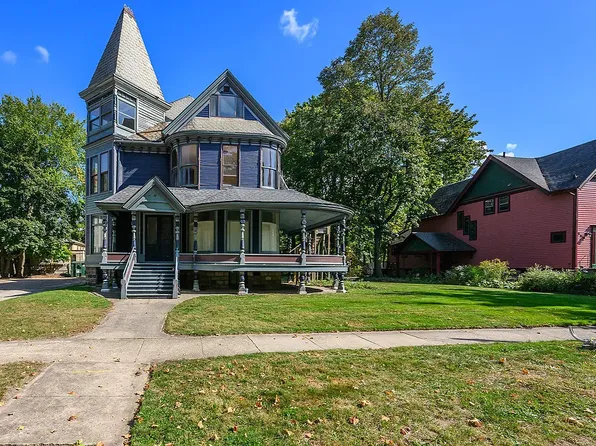 316 Stuart Ave, Kalamazoo, MI