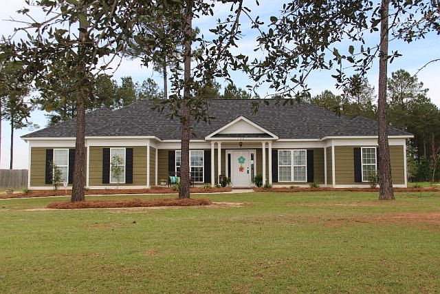 1st image of 108 Live Oak Dr