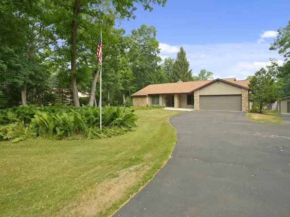 N6571 Paradise DRIVE, Burlington, WI 53105