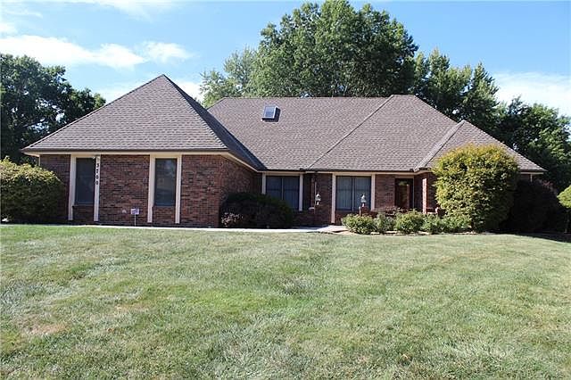 1st image of 3700 S Beatrice Ct