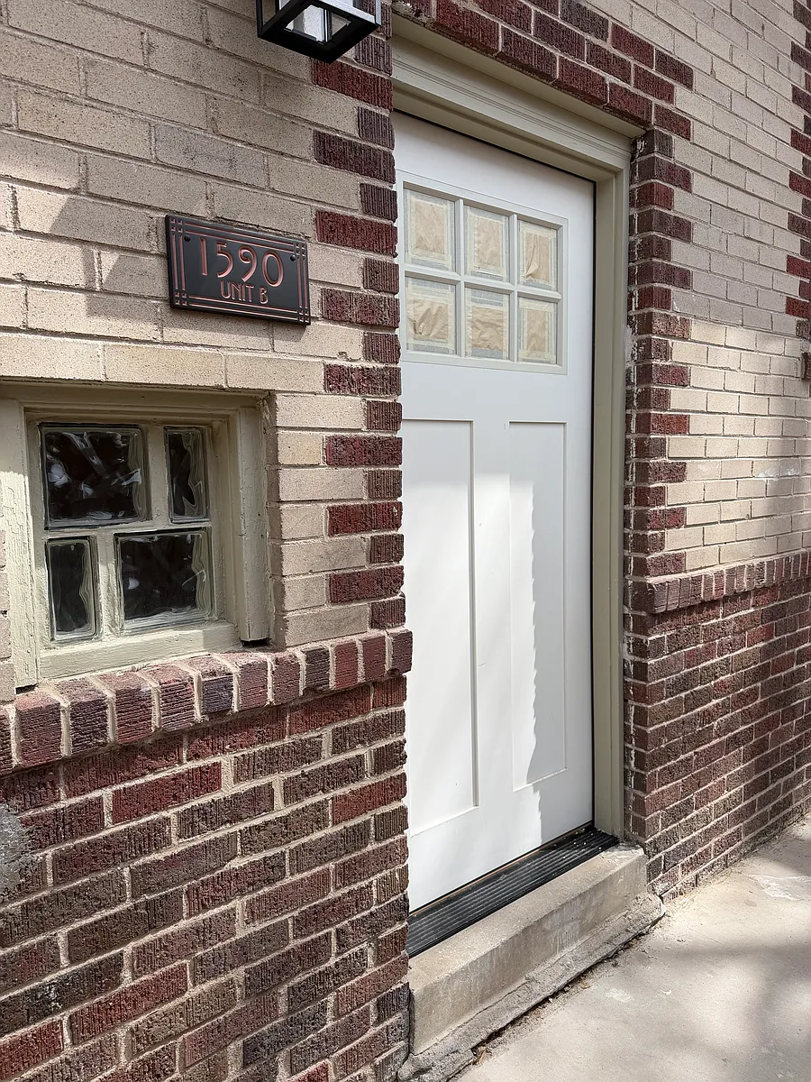 Building Photo - 1584 Meade St