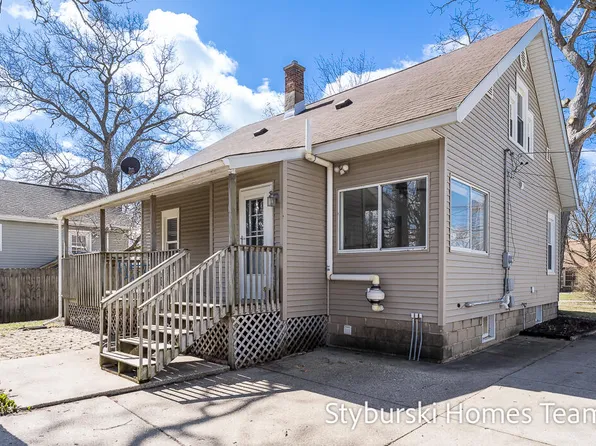 2626 Byron Center Ave SW, Wyoming, MI 49519