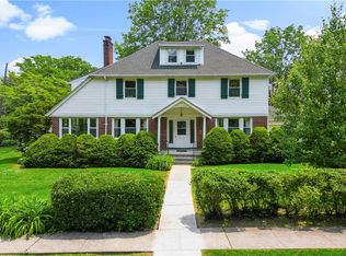 102 Loring Ave, Pelham, NY 10803