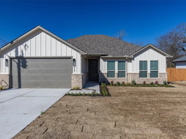 907 E Crestway Dr, Quinlan, TX 75474