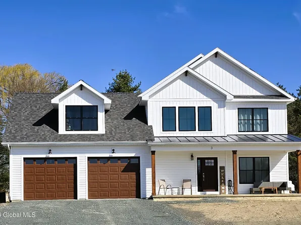 3 Ceremuga Court, Waterford, NY 12188