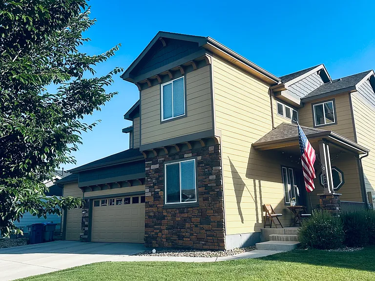 520 Mount Rainier St — Photo 1