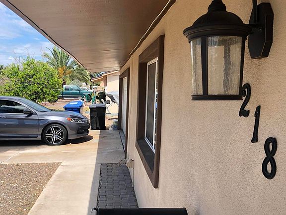 3rd image of 2218 E Baywood Ave