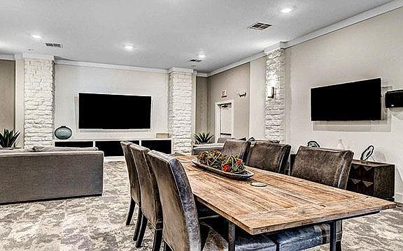 5th image of 1005 Justin Ln #1022
