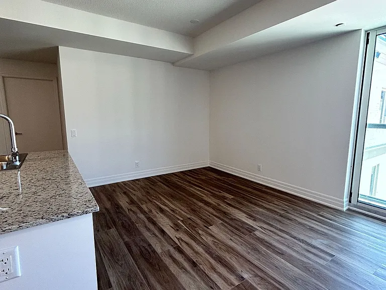 101 Cathedral High St #Penthouse 16 — Photo 9