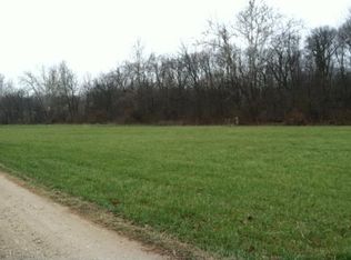 195 Willow Creek Rd, Winfield, MO 63389