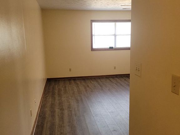 5th image of 700 N Roberts Ave APT 202C