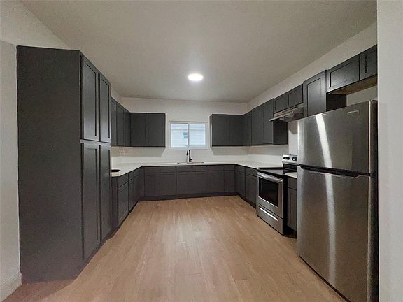 5th image of 27 Norwood St