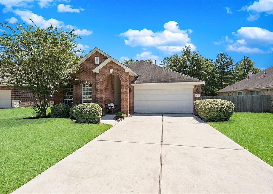 1st image of 33218 Greenfield Forest Dr
