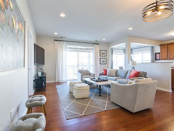 3rd image of 2750 Commons Dr Unit 204