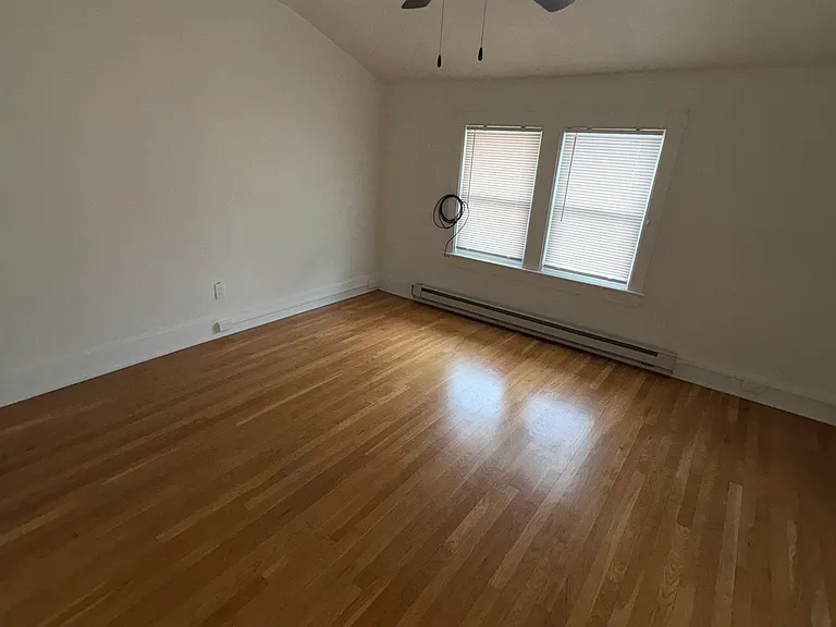 23 W Willow St #201 — Photo 4