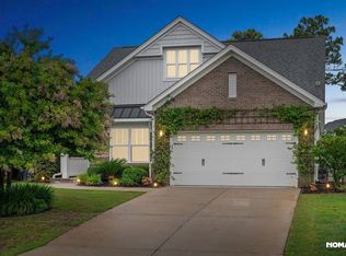 207 W Azalea Dr, Holly Ridge, NC 28445