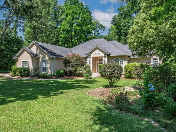 4990 Keohone Dr, Tallahassee, FL 32309