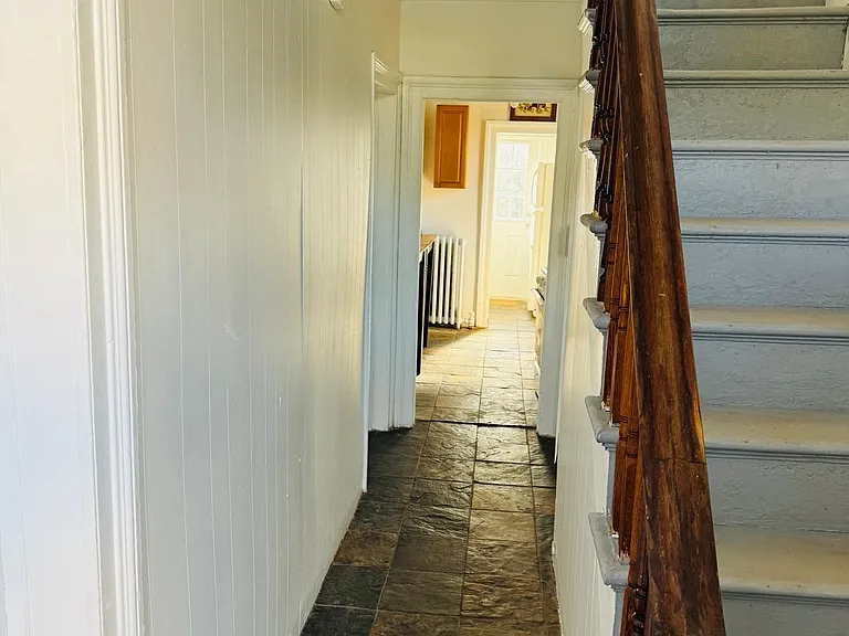 51 Mine St — Photo 2