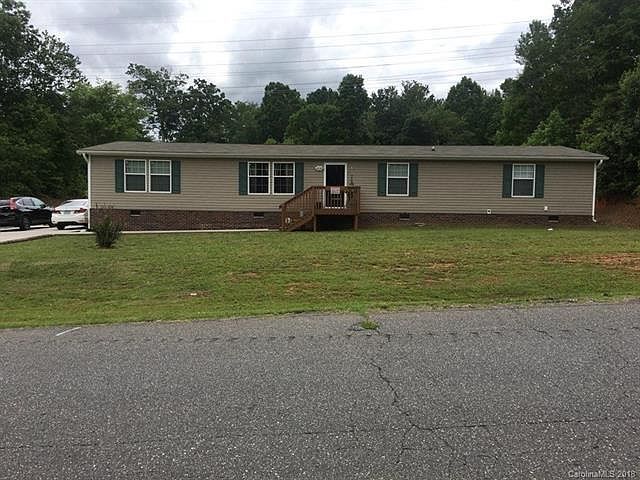 1st image of 320 Forest Hollow Dr