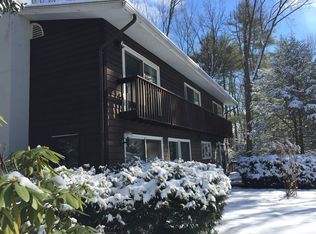 75 Red Gate Ln, Amherst, MA 01002