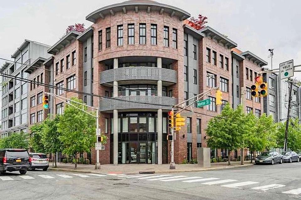 Street view of steel and concrete building