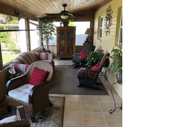 4th image of 2846 Sunset Dr