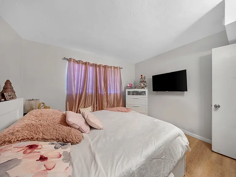 19051 NE 2nd Ave #1516 — Photo 5