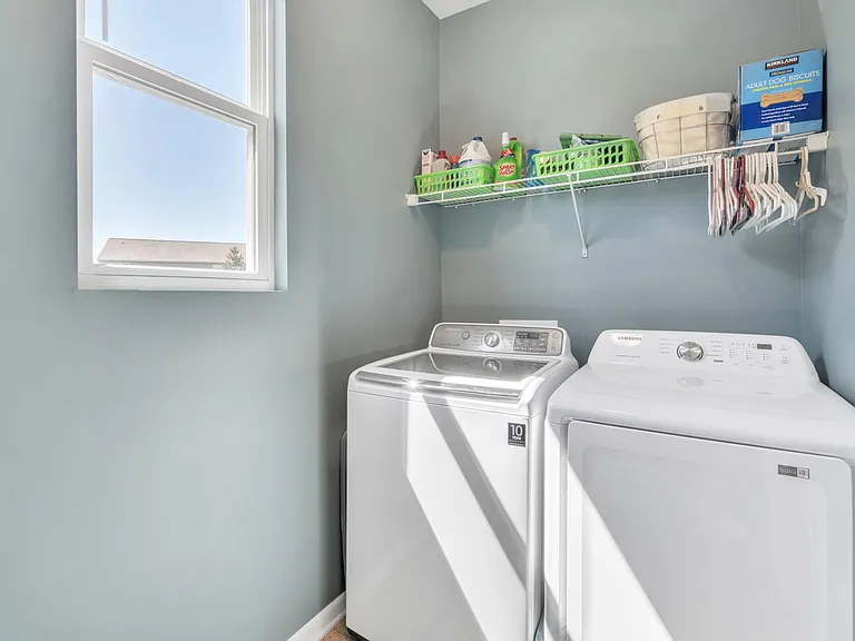 15745 Diamante Dr — Photo 31