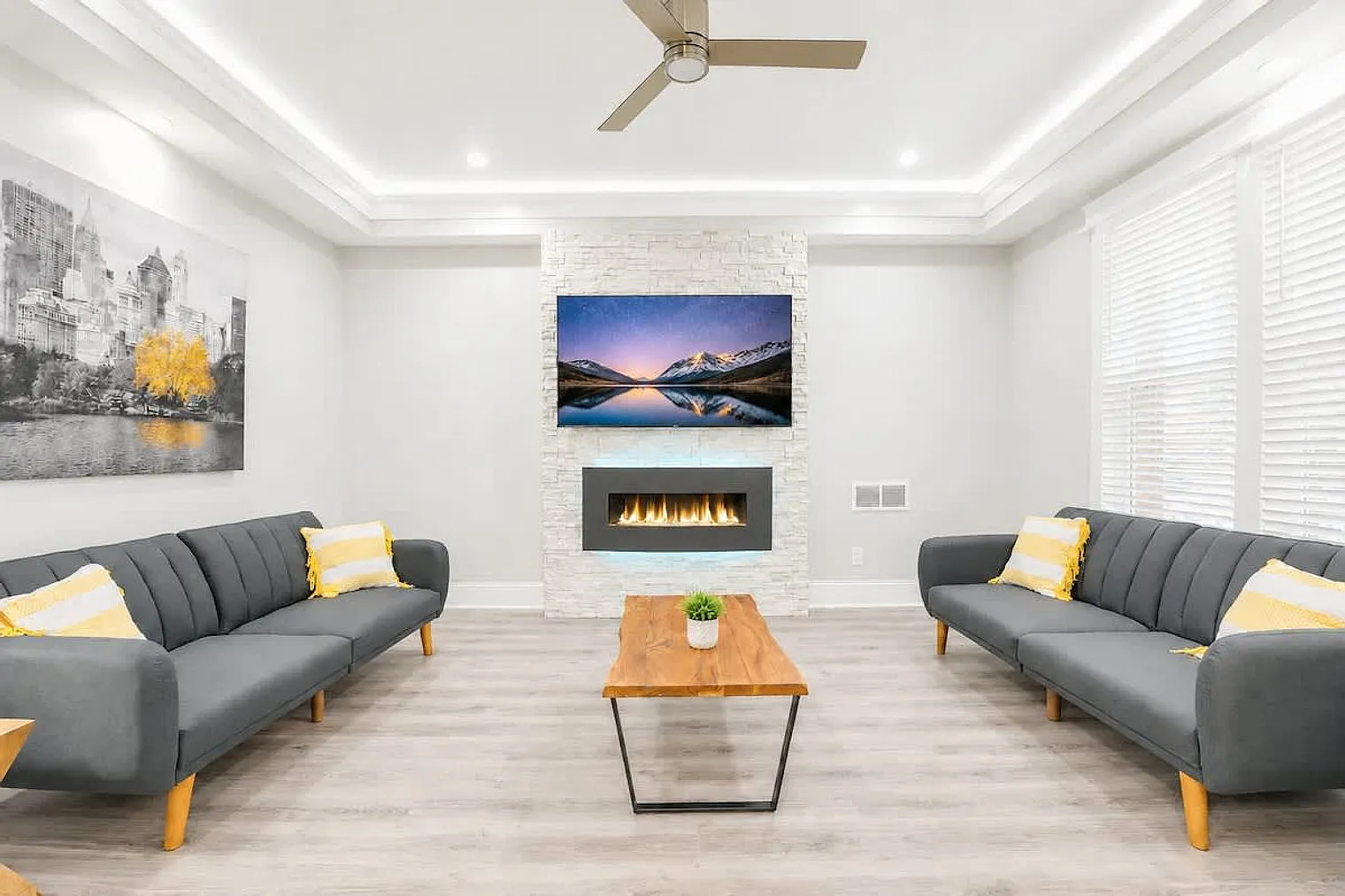 4 bed, 3.0 bath, $4,535 — Photo 1