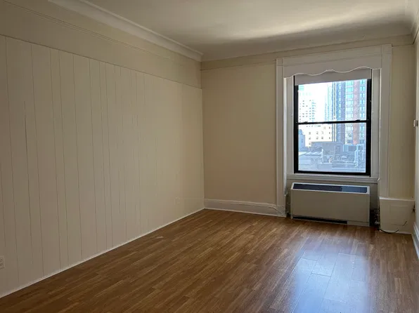 62-63 Boylston St #716, Boston, MA 02116