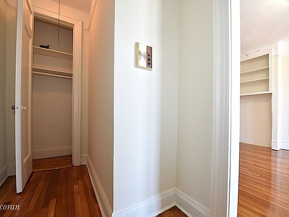 5th image of 3056 30th St APT 6F
