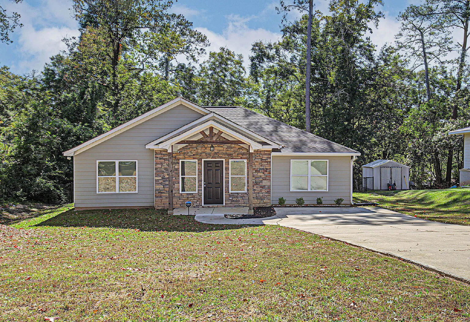 3 bed, 2.0 bath, $1,800 — Photo 1