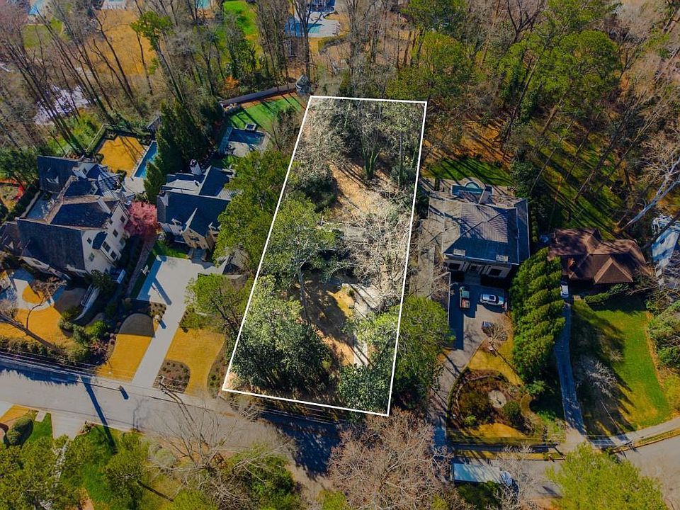 1st image of 410 Hillside Dr NW