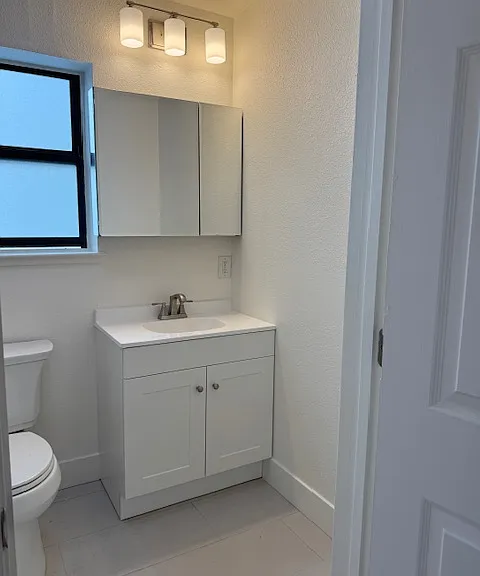 5763 Mission St #3 — Photo 8