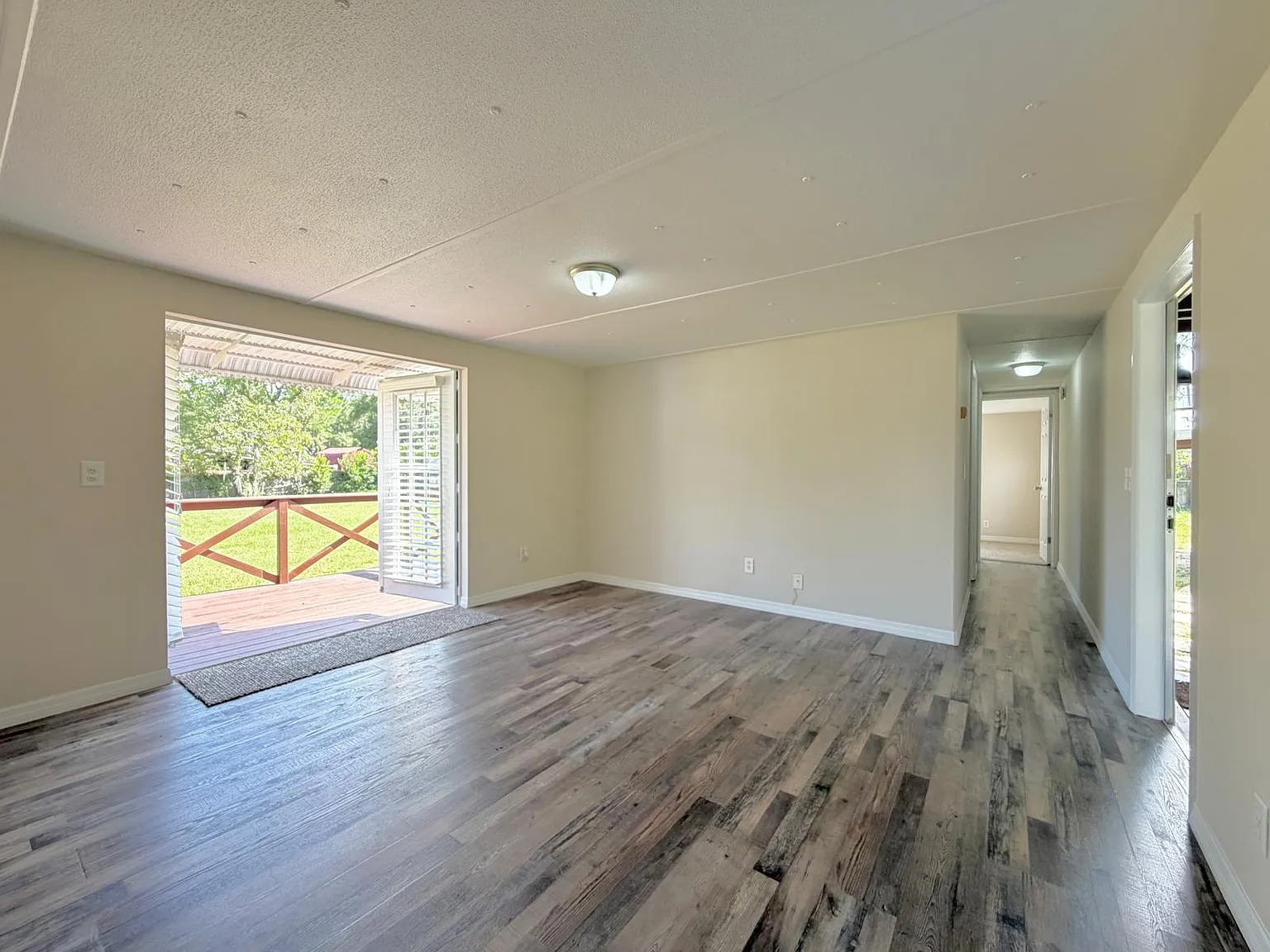 2 bed, 2.0 bath, 910 sqft, $1,500 — Photo 4