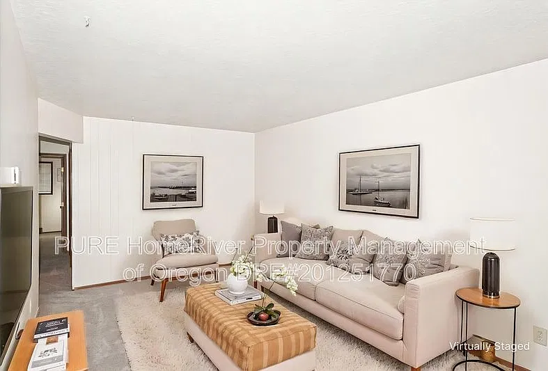 1129 SE 27th Ave