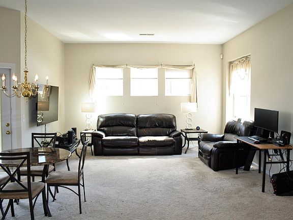 5th image of 4812 Mallard Creek Dr