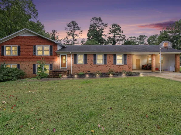 1001 Parkwood Dr, Siler City, NC 27344