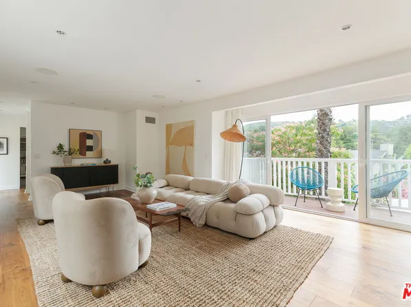 4338 Saltillo St, Woodland Hills, CA 91364