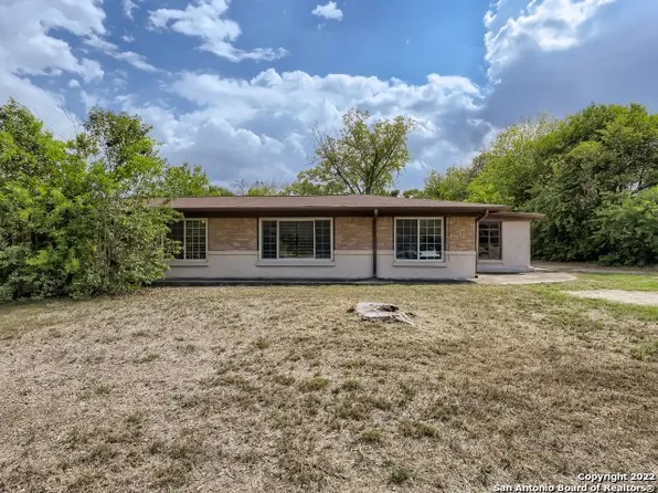 452 W QUILL DR, San Antonio, TX 78228