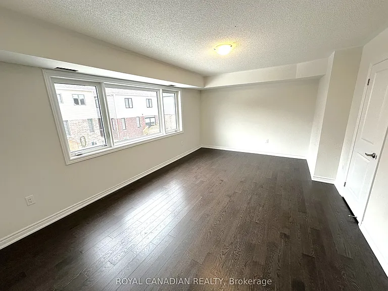 9 Bannister Rd #UPPER — Photo 16