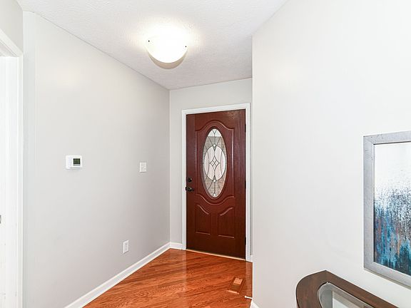 3rd image of 3551 Clearwater Cir